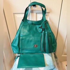 Coach America Iconic Legacy XL